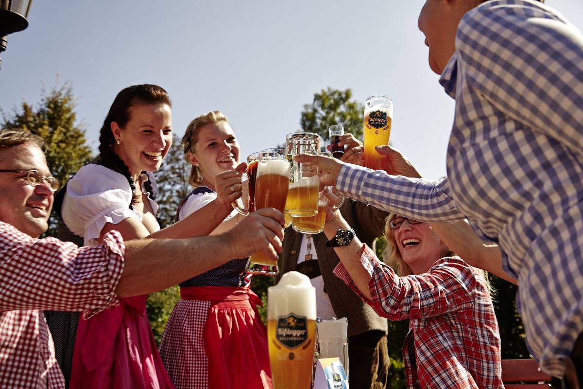 Feier im Biergarten